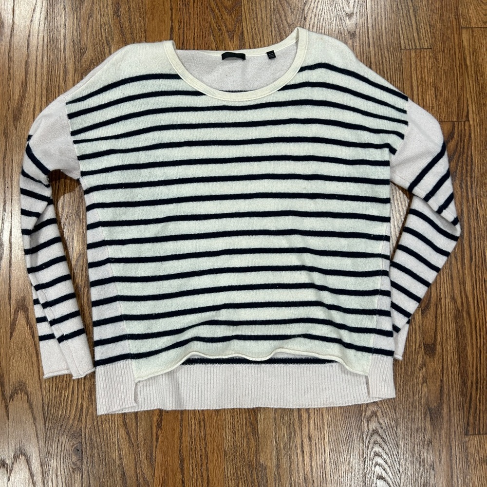 ATM 100% cashmere  Black and White Sweater